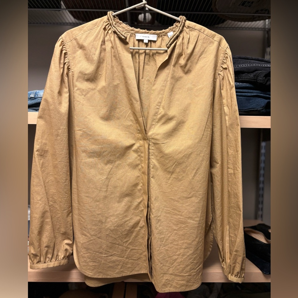 Vince gold button up blouse. Sz Small Gorgeous! 😍🤩